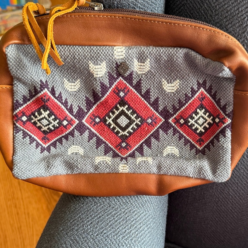 Nena co large wander womanhood